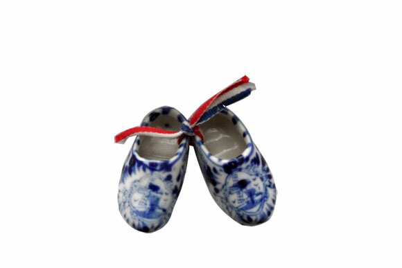 Goodbye, Stranger: The Sad, Joyful, Morbid, Thrilling World of Estate Sales